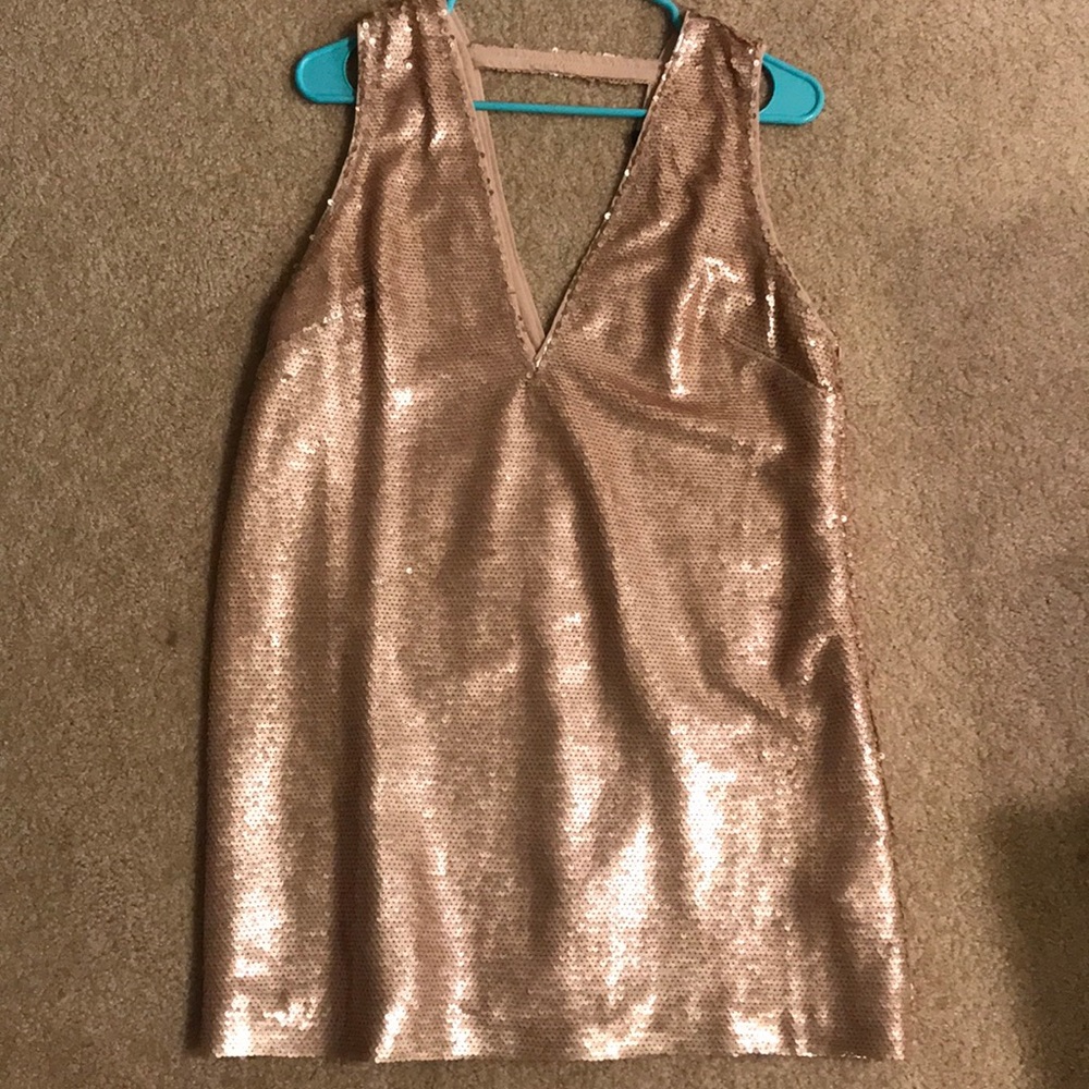 Blush sequin dress Forever 21